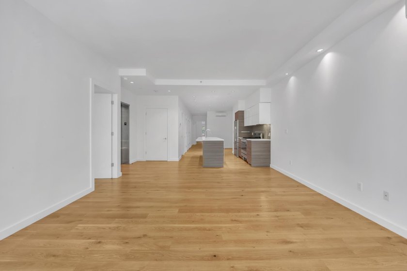 wide photo