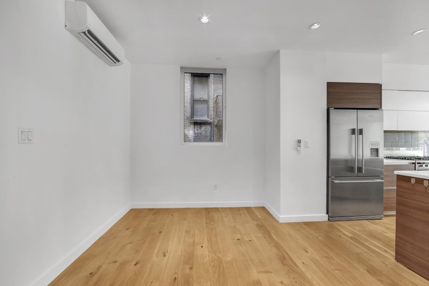 wide photo