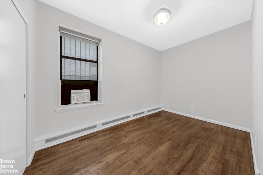 wide photo