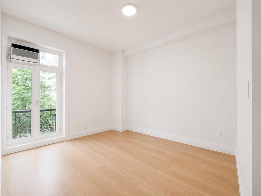 wide photo