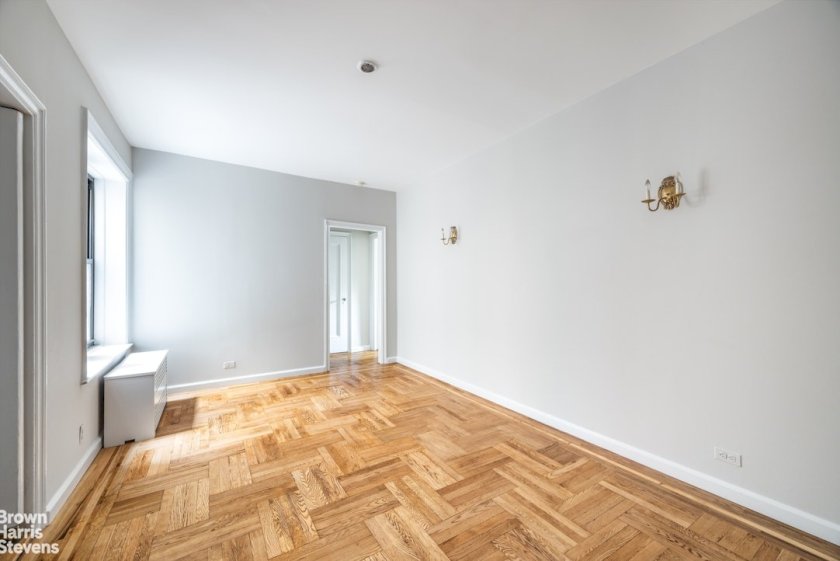 wide photo