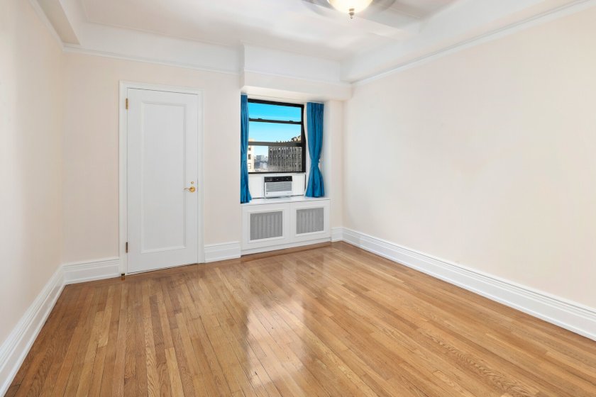 wide photo