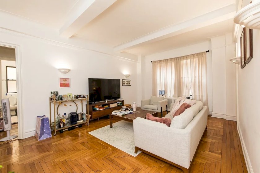 wide photo