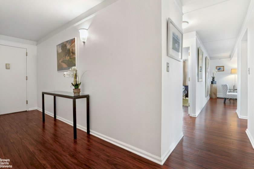 wide photo