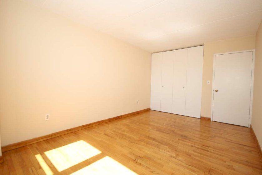 wide photo