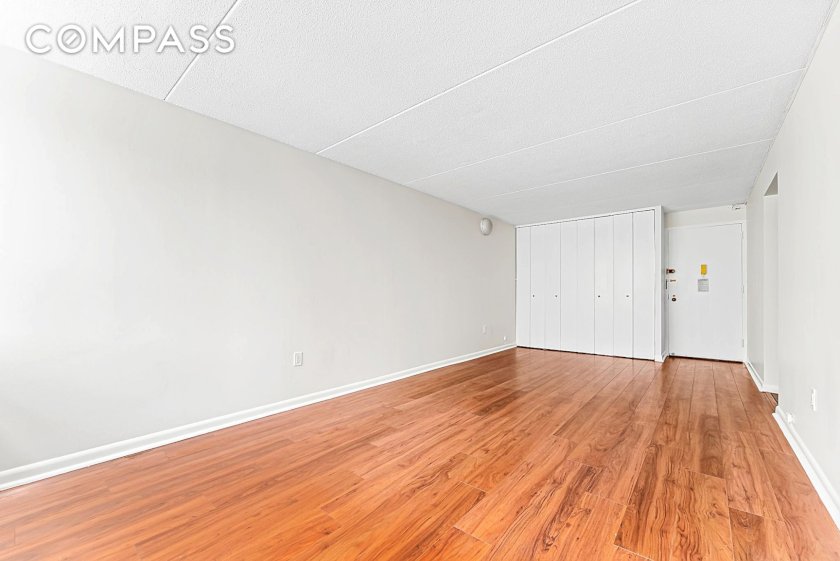 wide photo
