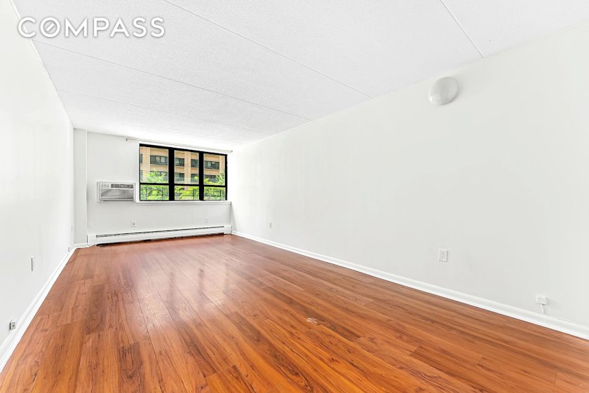 wide photo