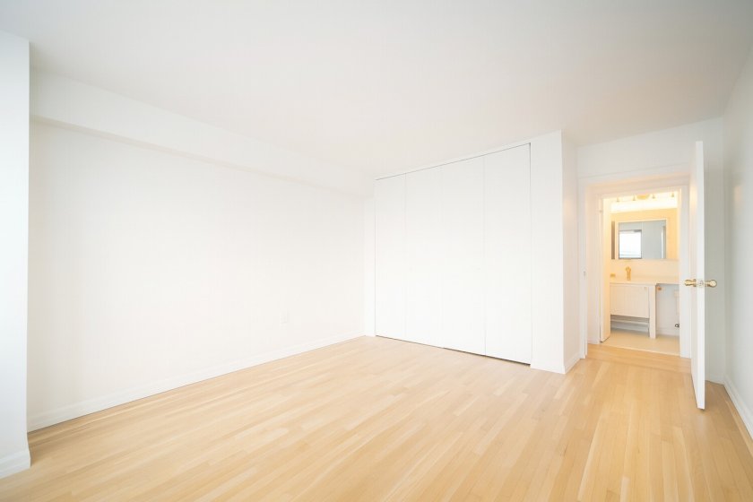 wide photo