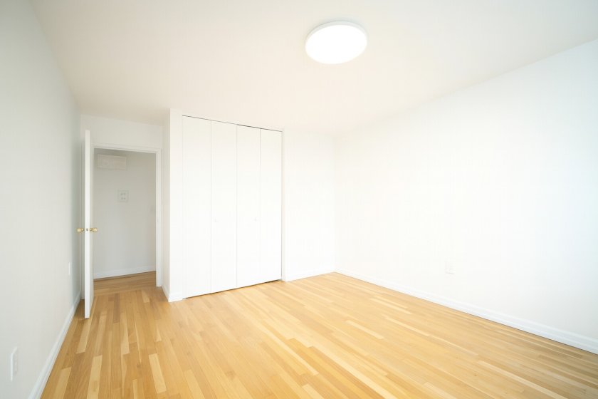 wide photo