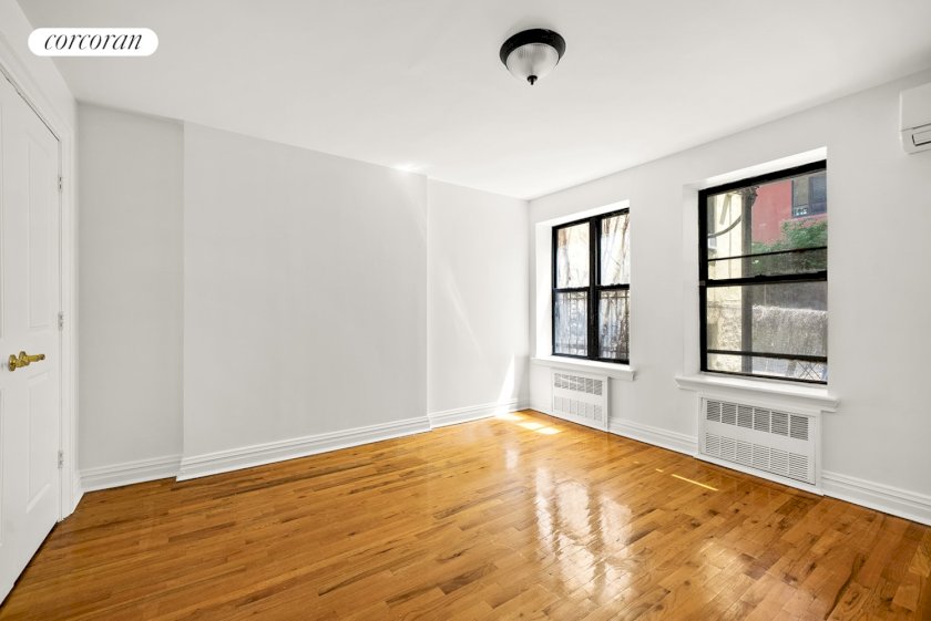 wide photo