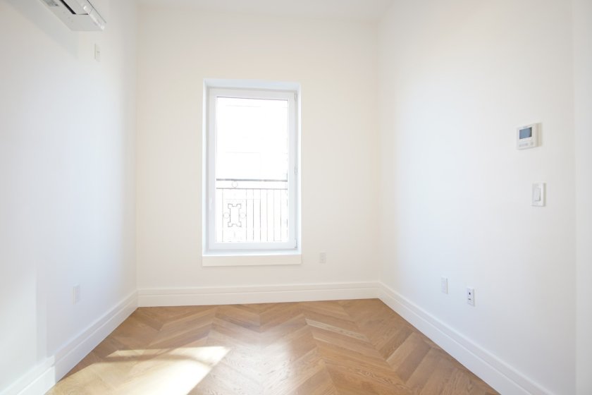 wide photo