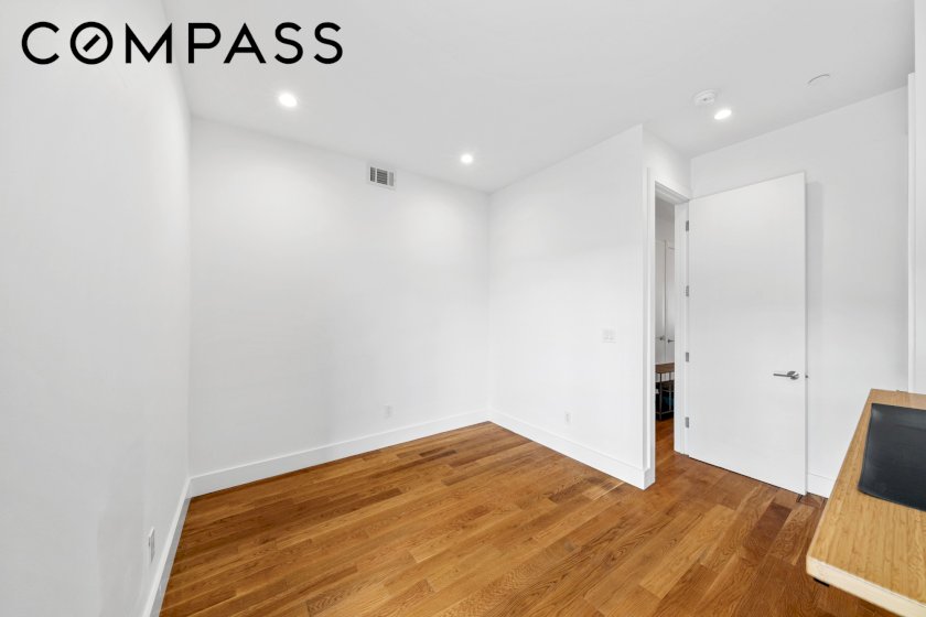 wide photo