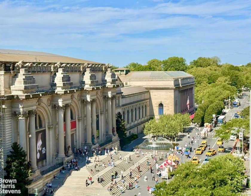 wide photo
