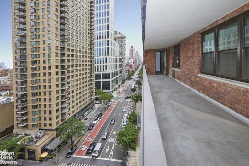 wide photo
