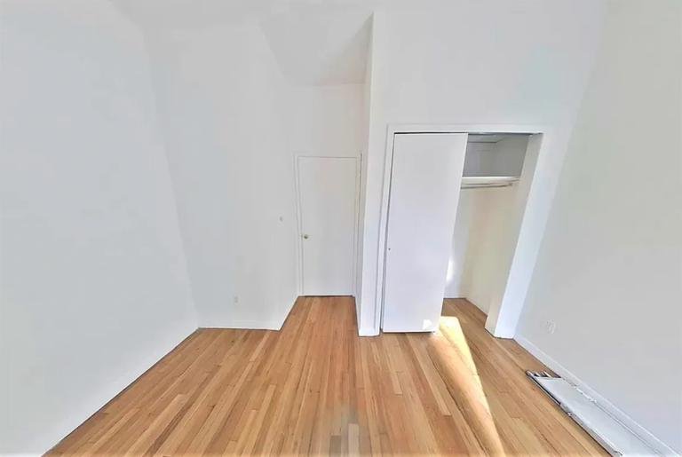 wide photo