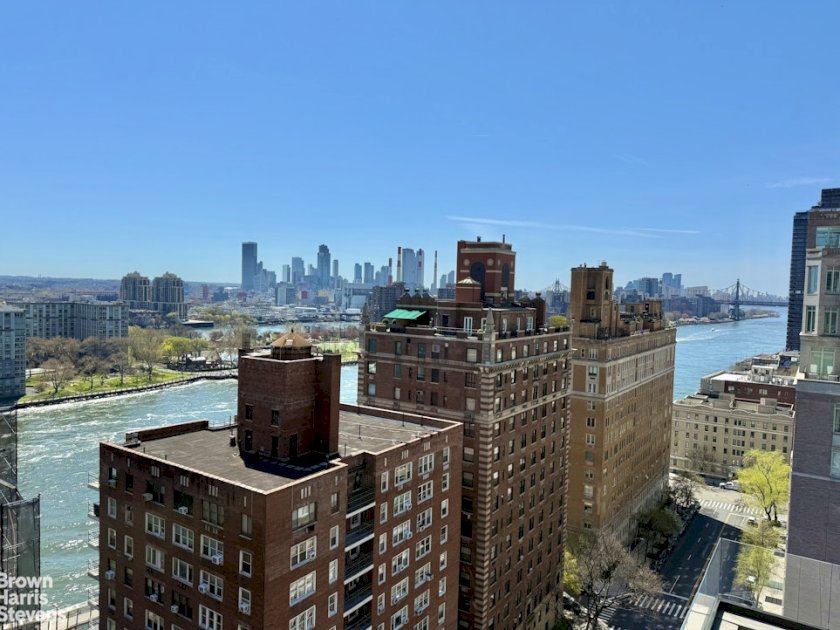 wide photo