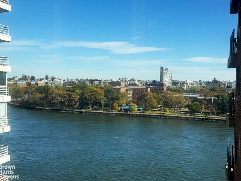 wide photo
