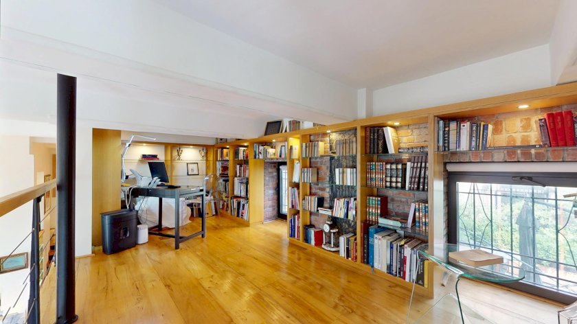wide photo