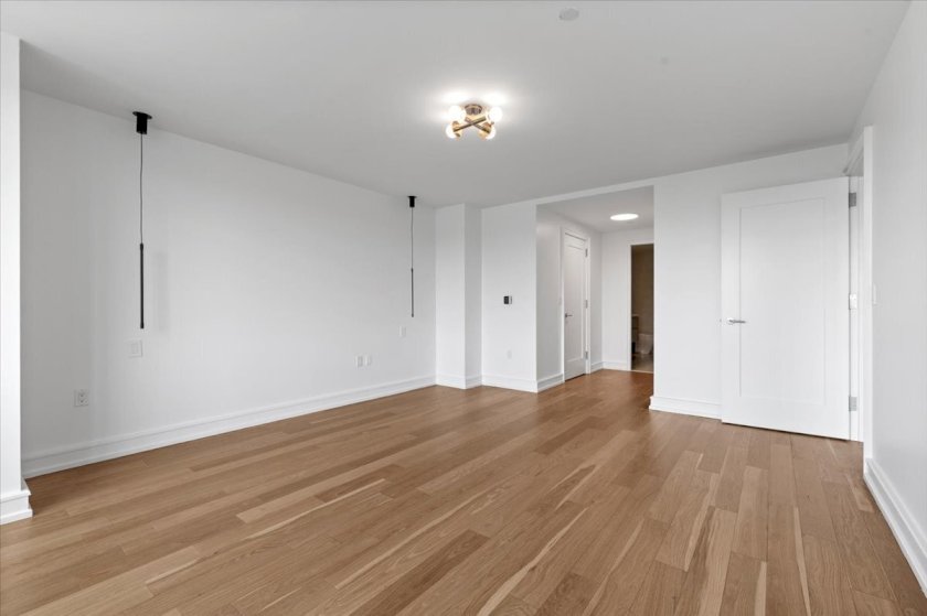 wide photo