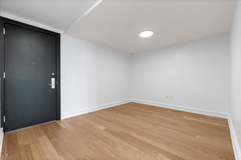 wide photo