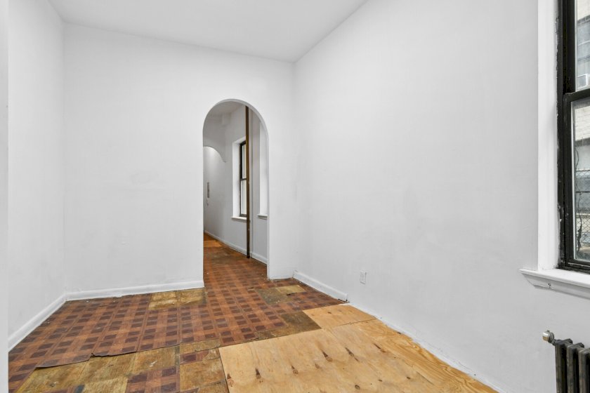 wide photo