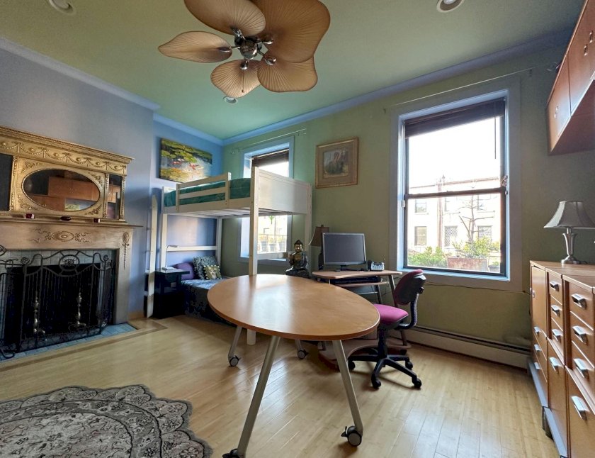 wide photo