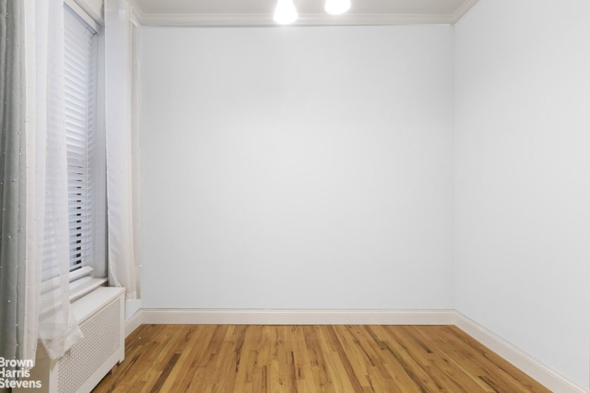 wide photo