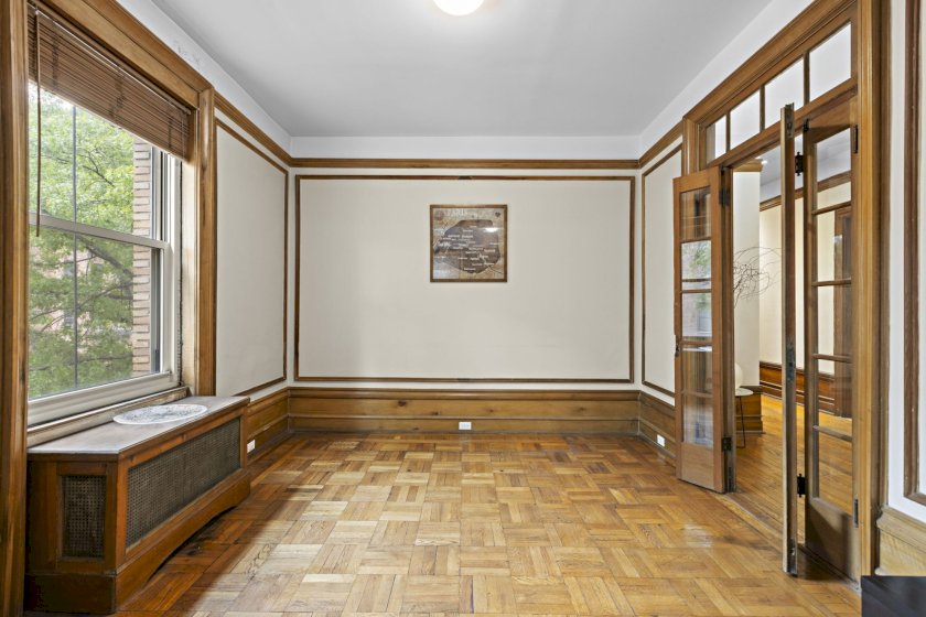 wide photo