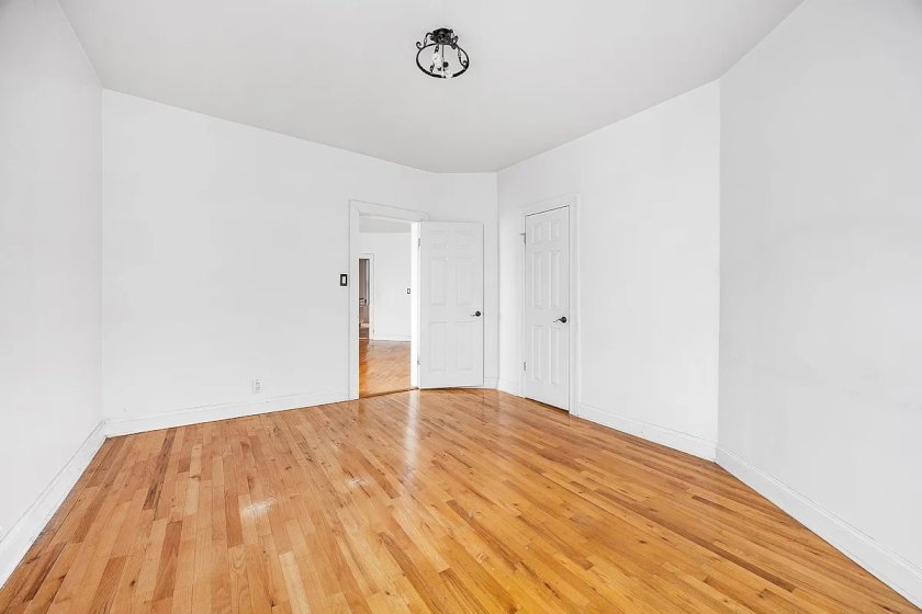 wide photo