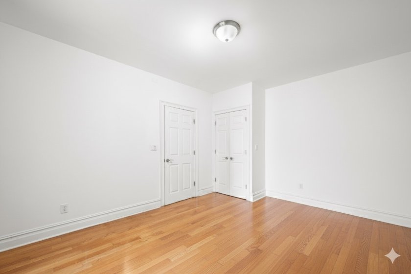 wide photo