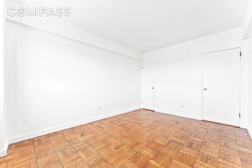 wide photo