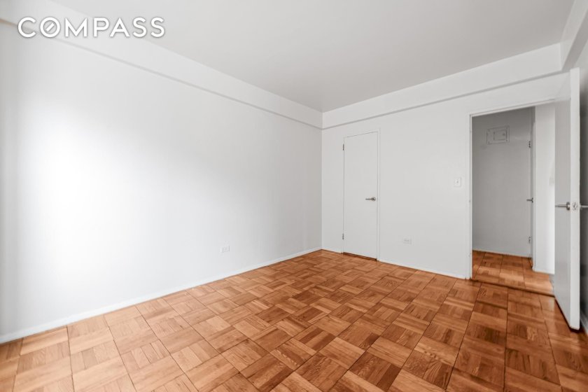 wide photo