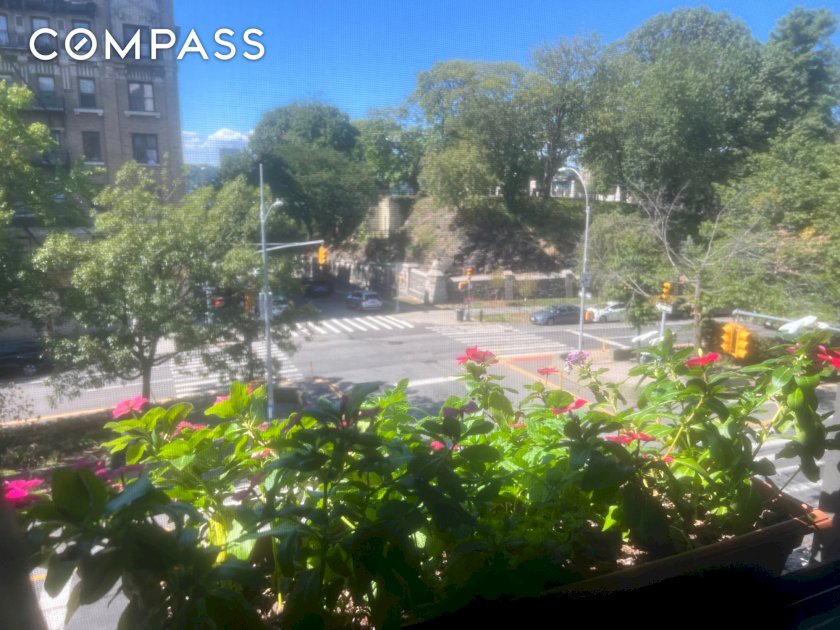wide photo