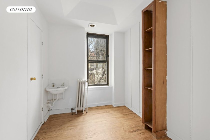 wide photo