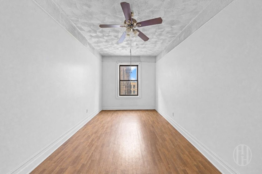 wide photo