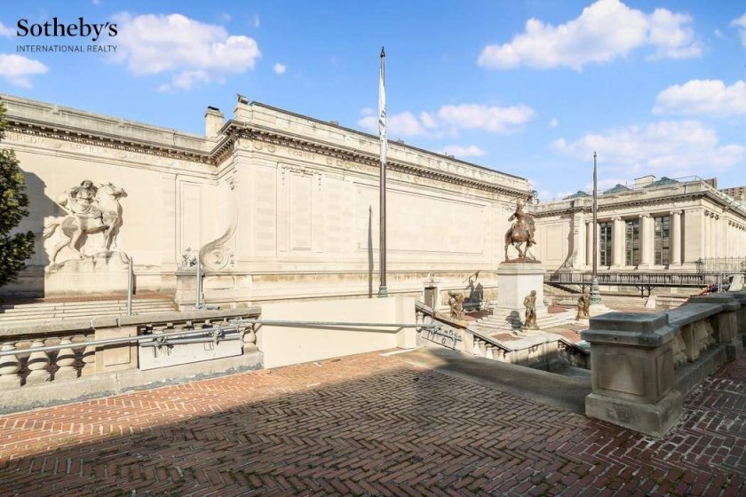 wide photo