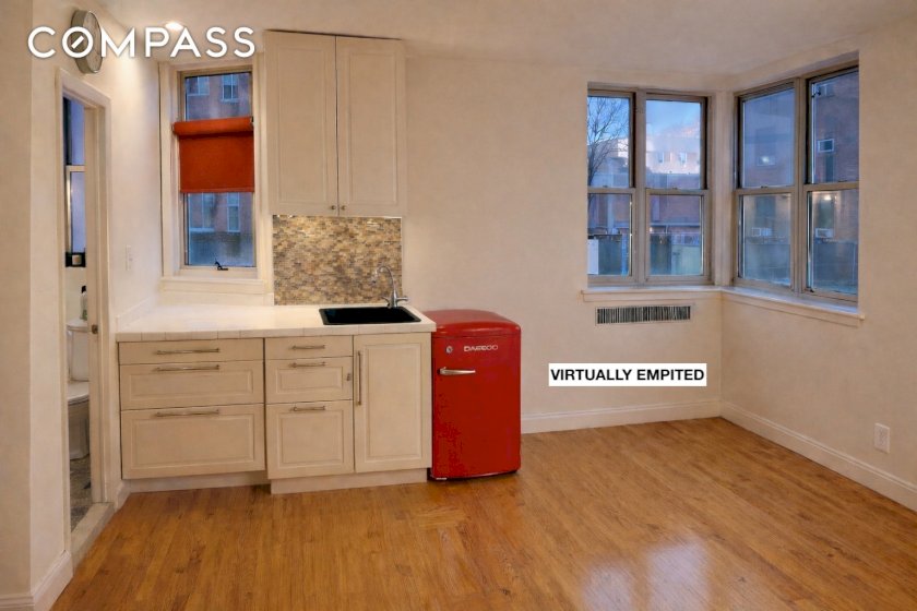 wide photo