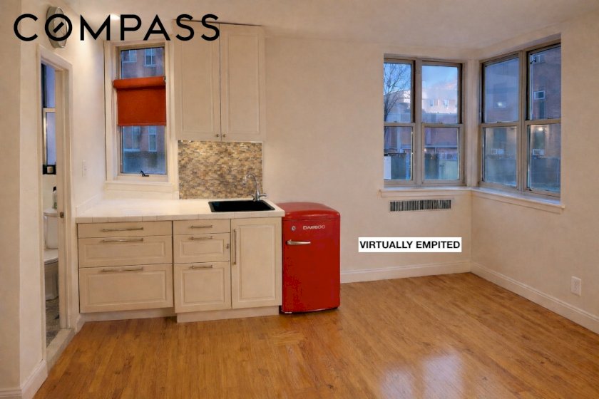 wide photo