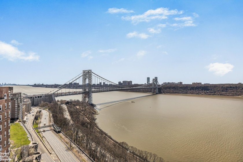 wide photo