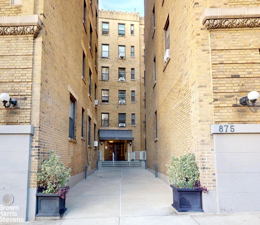wide photo