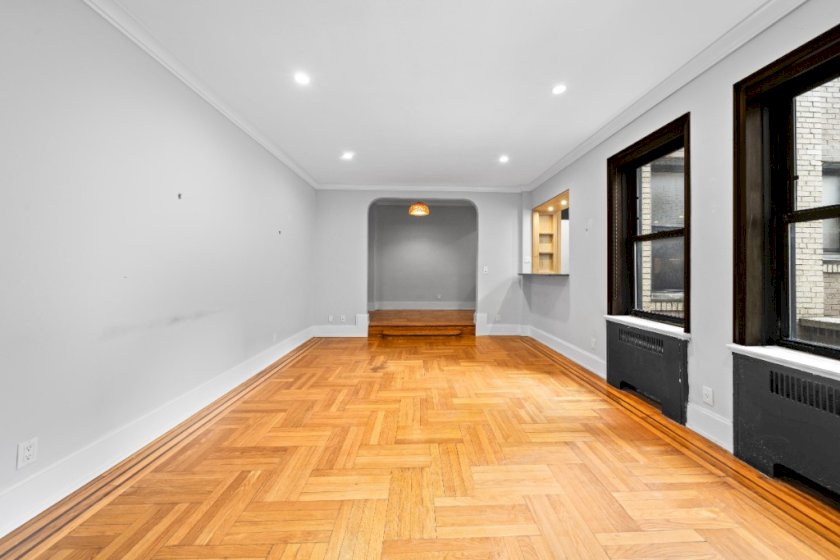 wide photo