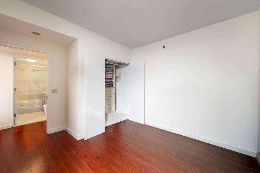 wide photo