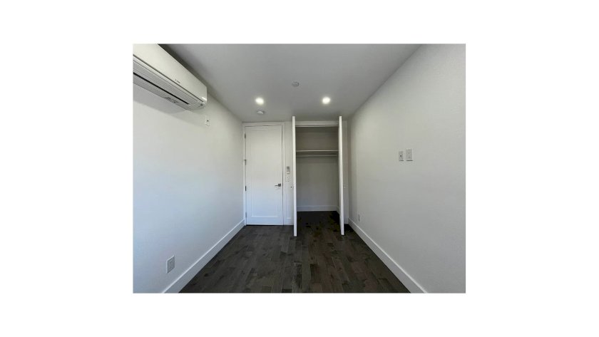 wide photo