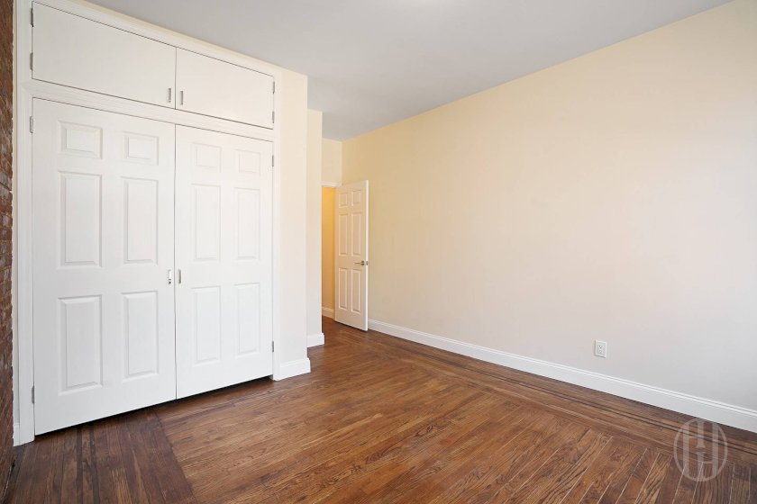wide photo