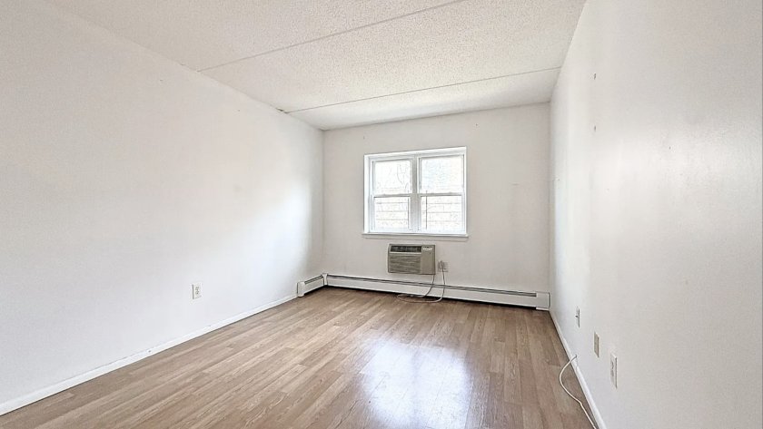 wide photo