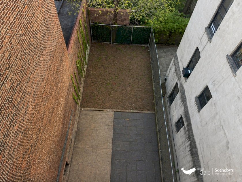 wide photo