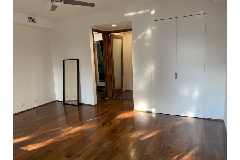 wide photo
