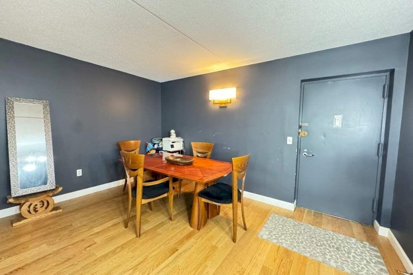 wide photo