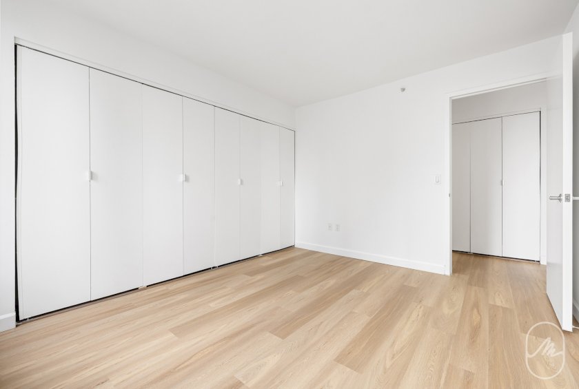 wide photo