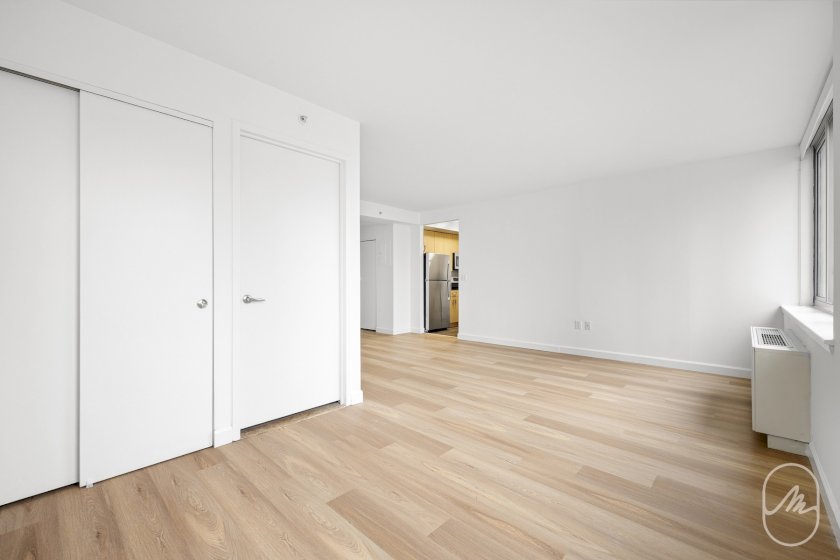 wide photo